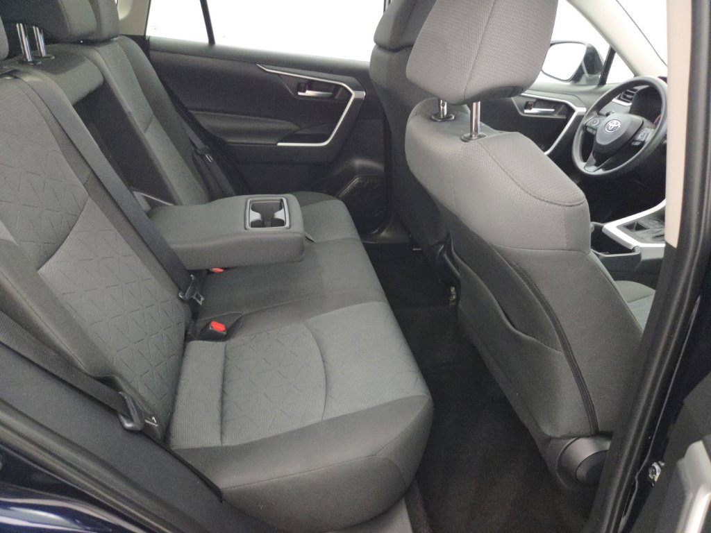 Used 2025 Toyota RAV4 XLE AWD/4WD image 18