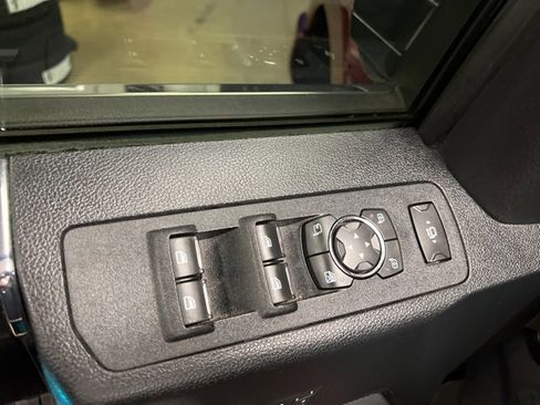 Used 2018 Ford F350 Platinum w/ Platinum Ultimate Package image 24