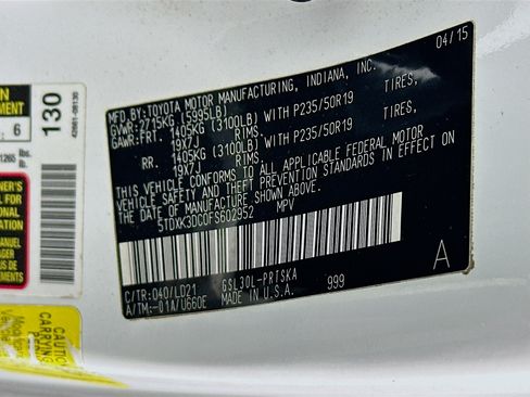 Used 2015 Toyota Sienna SE FWD image 12