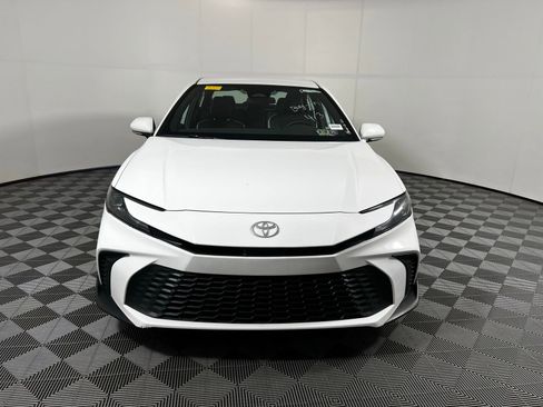 Certified 2025 Toyota Camry SE image 2