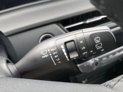 New 2026 Kia Seltos EX FWD image 16