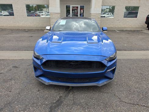 Used 2019 Ford Mustang Coupe w/ Black Accent Package RWD image 2