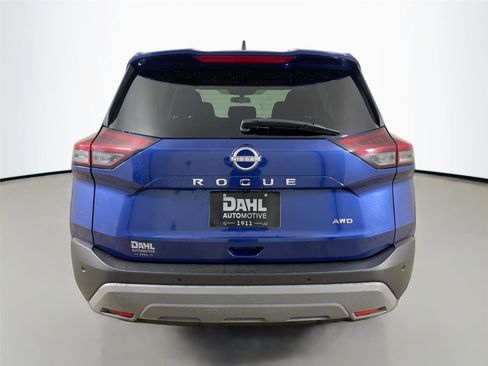 Used 2023 Nissan Rogue S image 6