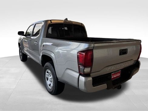Used 2021 Toyota Tacoma SR image 4