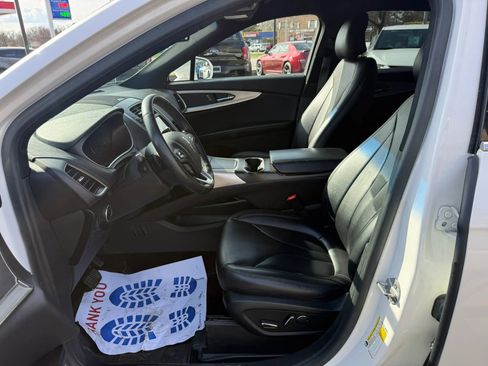 Used 2017 Lincoln MKX Premiere image 14