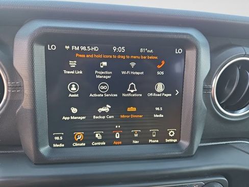 Used 2022 Jeep Wrangler Unlimited Sahara AWD/4WD image 25