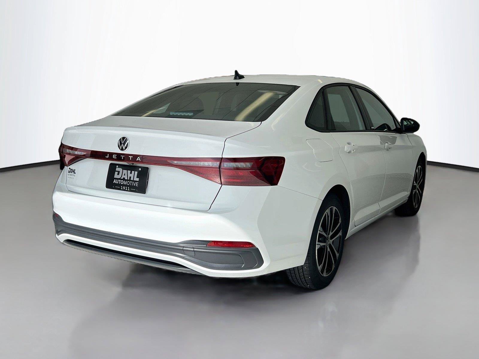 Used 2025 Volkswagen Jetta Sport FWD image 13