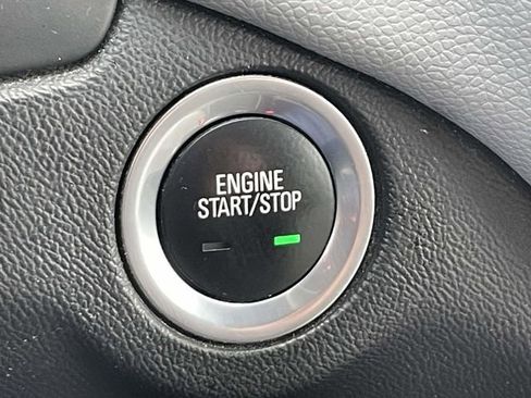 Certified 2020 Chevrolet Equinox LS w/ LS Convenience Package image 33