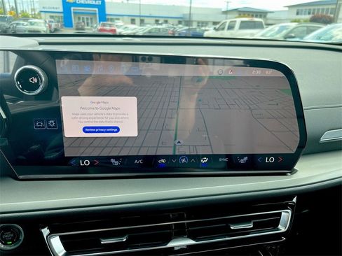 New 2025 Chevrolet Traverse LT w/ Driver Confidence Package image 13