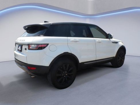 Used 2018 Land Rover Range Rover Evoque SE AWD/4WD image 5