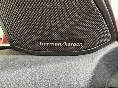 Used 2014 Mercedes-Benz E 350 4MATIC Sedan image 10