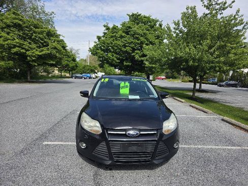 Used 2013 Ford Focus SE FWD image 9