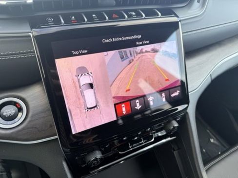 New 2025 Jeep Grand Cherokee Limited image 34