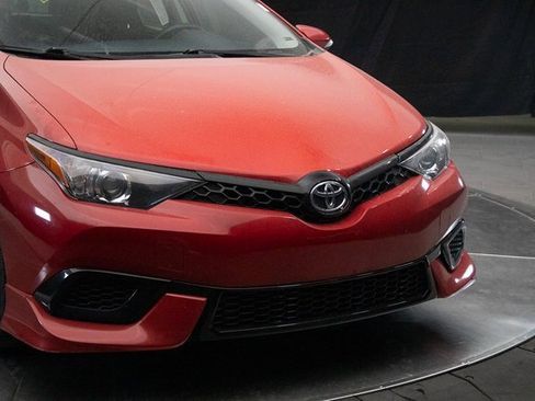 Used 2018 Toyota Corolla iM w/ All-Weather Mat Package image 3