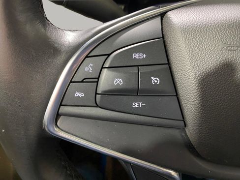 Used 2018 Cadillac XT5 FWD image 23