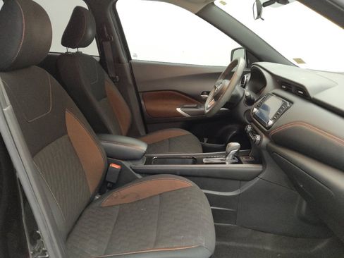 Used 2023 Nissan Kicks SR FWD image 21