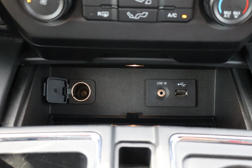 Used 2015 Ford F150 XL w/ Equipment Group 101A Mid AWD/4WD image 9