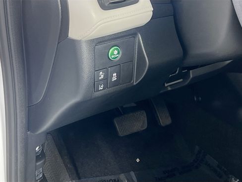Used 2022 Honda HR-V EX image 10