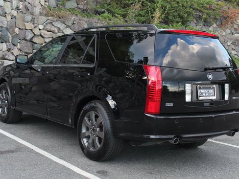 Used 2007 Cadillac SRX w/ Theater Package image 7