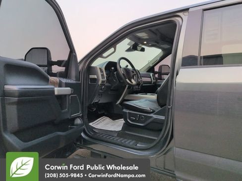 Used 2017 Ford F350 Lariat w/ Lariat Ultimate Package AWD/4WD image 9