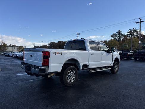 Used 2025 Ford F250 Lariat image 6