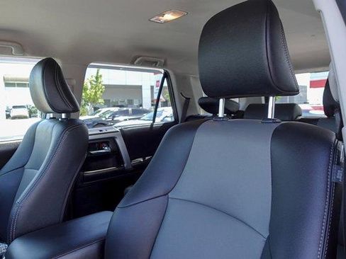 Used 2019 Toyota 4Runner SR5 Premium AWD/4WD image 13