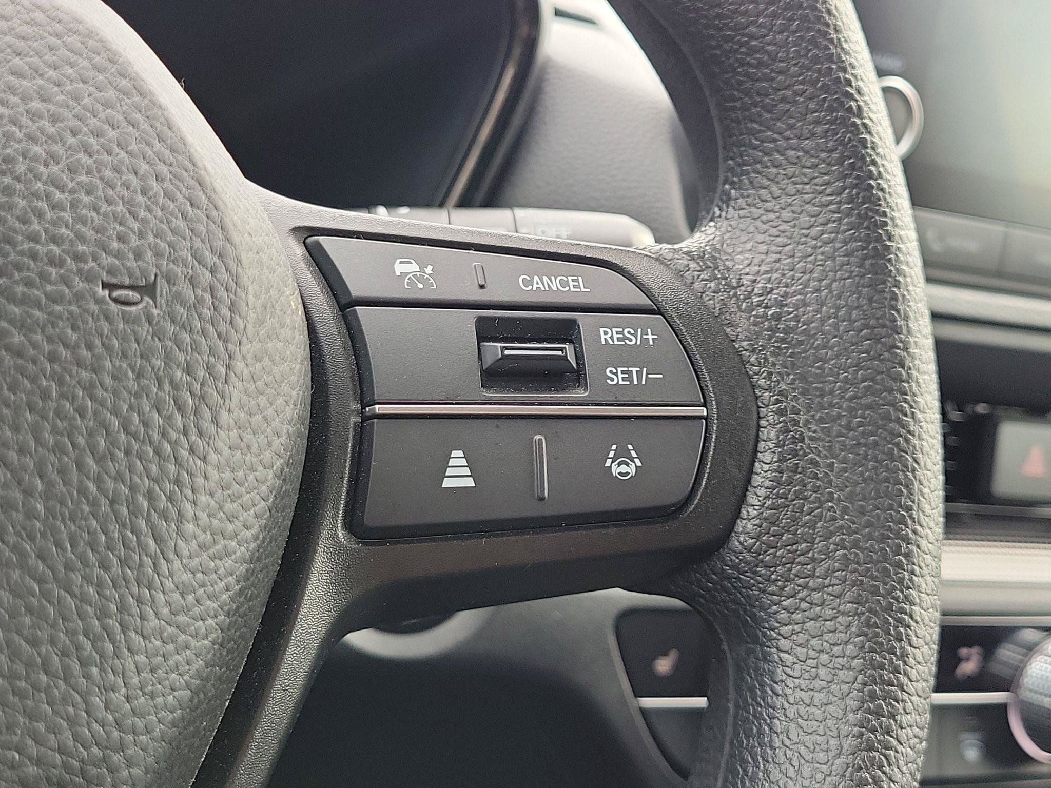 Used 2025 Honda CR-V EX image 13