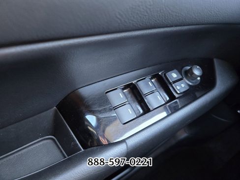 Used 2023 MAZDA CX-5 AWD 2.5 S w/ Select Package image 32