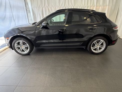 Used 2023 Porsche Macan AWD/4WD image 2