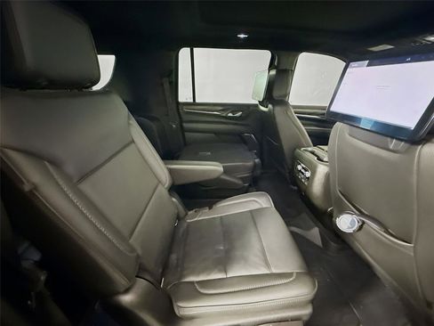Used 2022 GMC Yukon XL Denali w/ Denali Ultimate Package AWD/4WD image 19