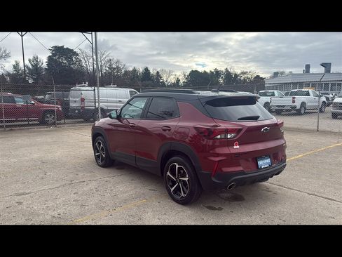 Certified 2022 Chevrolet TrailBlazer RS w/ Sun and Liftgate Package image 4