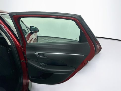 Used 2025 Hyundai Sonata SEL FWD image 30