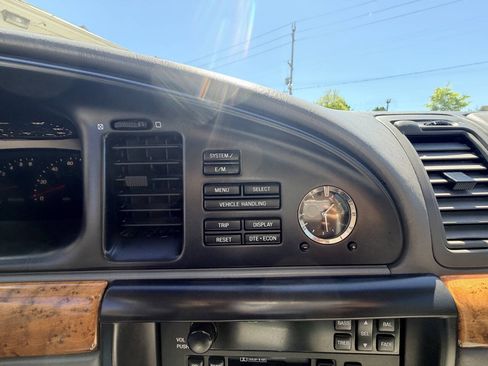 Used 1998 Lincoln Continental FWD image 13
