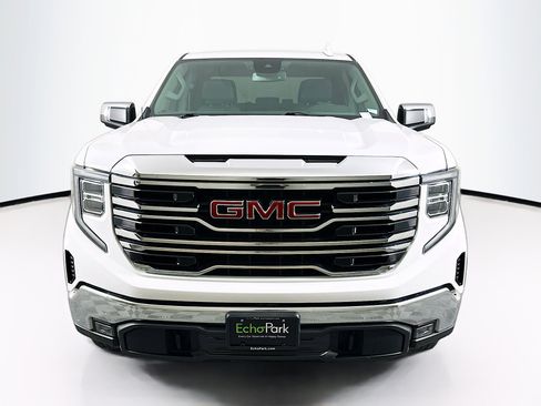 Used 2023 GMC Sierra 1500 SLT w/ SLT Premium Package image 2