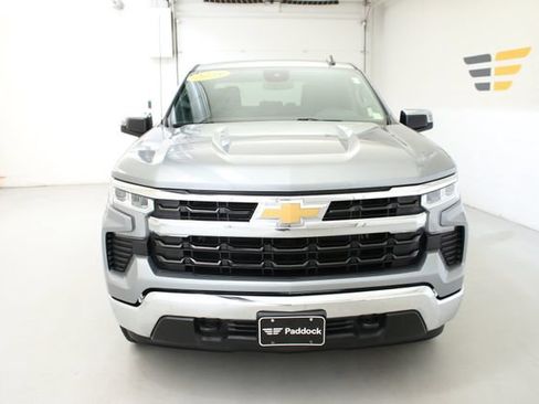 Used 2023 Chevrolet Silverado 1500 LT AWD/4WD image 2