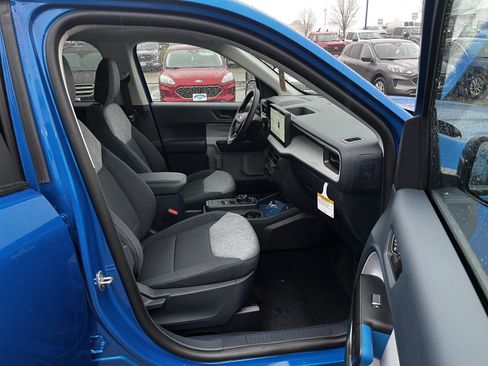 New 2025 Ford Maverick XLT image 13