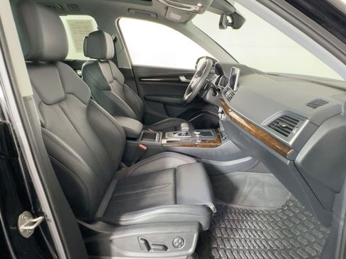 Used 2018 Audi Q5 2.0T Premium Plus w/ Premium Plus Package image 31