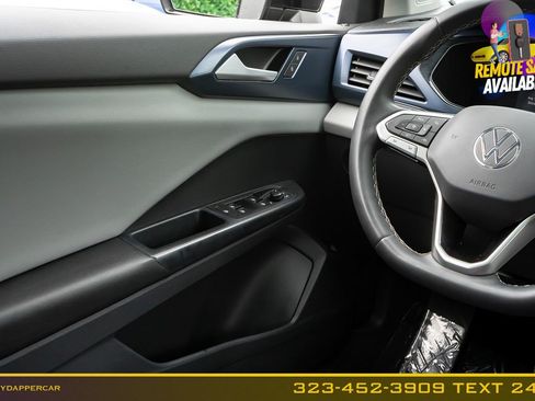 Used 2023 Volkswagen Taos SE w/ Panoramic Sunroof Package FWD image 19