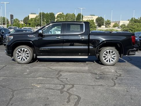 New 2026 GMC Sierra 1500 Denali w/ Denali Reserve Package image 11