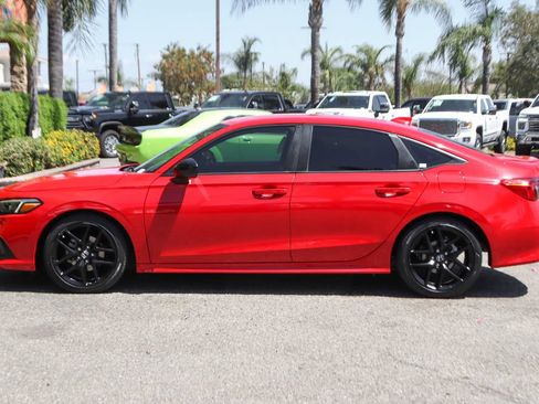 Used 2023 Honda Civic Sport image 5