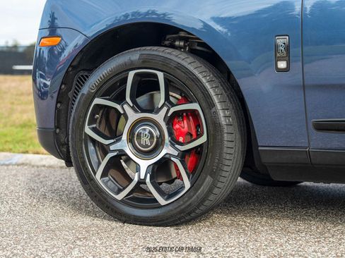 Used 2023 Rolls-Royce Cullinan Black Badge w/ Leather Finishing Pack image 69