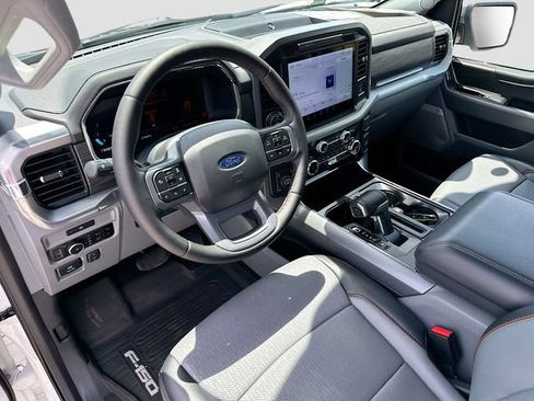 Used 2025 Ford F150 Lariat w/ Equipment Group 501A Mid AWD/4WD image 9