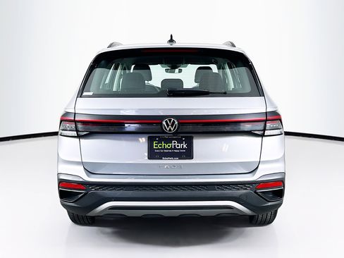 Used 2025 Volkswagen Taos S FWD image 7