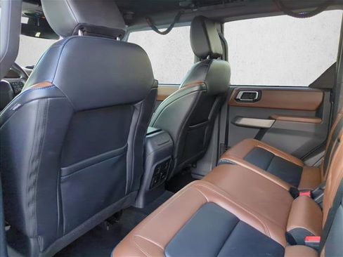 Certified 2022 Ford Bronco Outer Banks w/ Sasquatch Package image 18