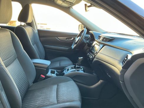 Used 2019 Nissan Rogue SV AWD/4WD image 25