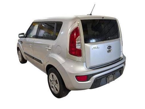 Used 2012 Kia Soul FWD image 3