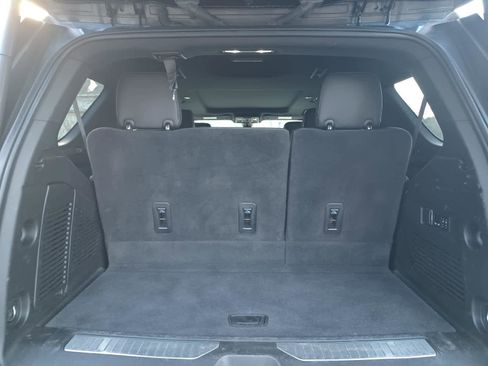 Used 2022 Chevrolet Tahoe High Country w/ Premium Package image 22