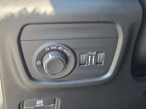 New 2025 Jeep Grand Cherokee L Altitude image 20