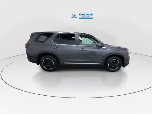 Certified 2025 Honda Pilot EX-L image 3
