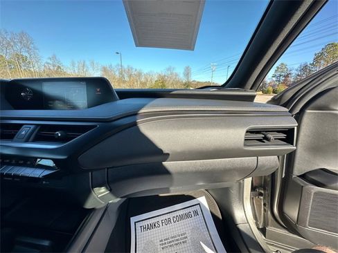 Used 2019 Lexus UX 200 200 Base image 16